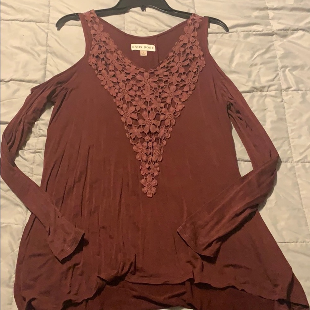 Cold shoulder top
